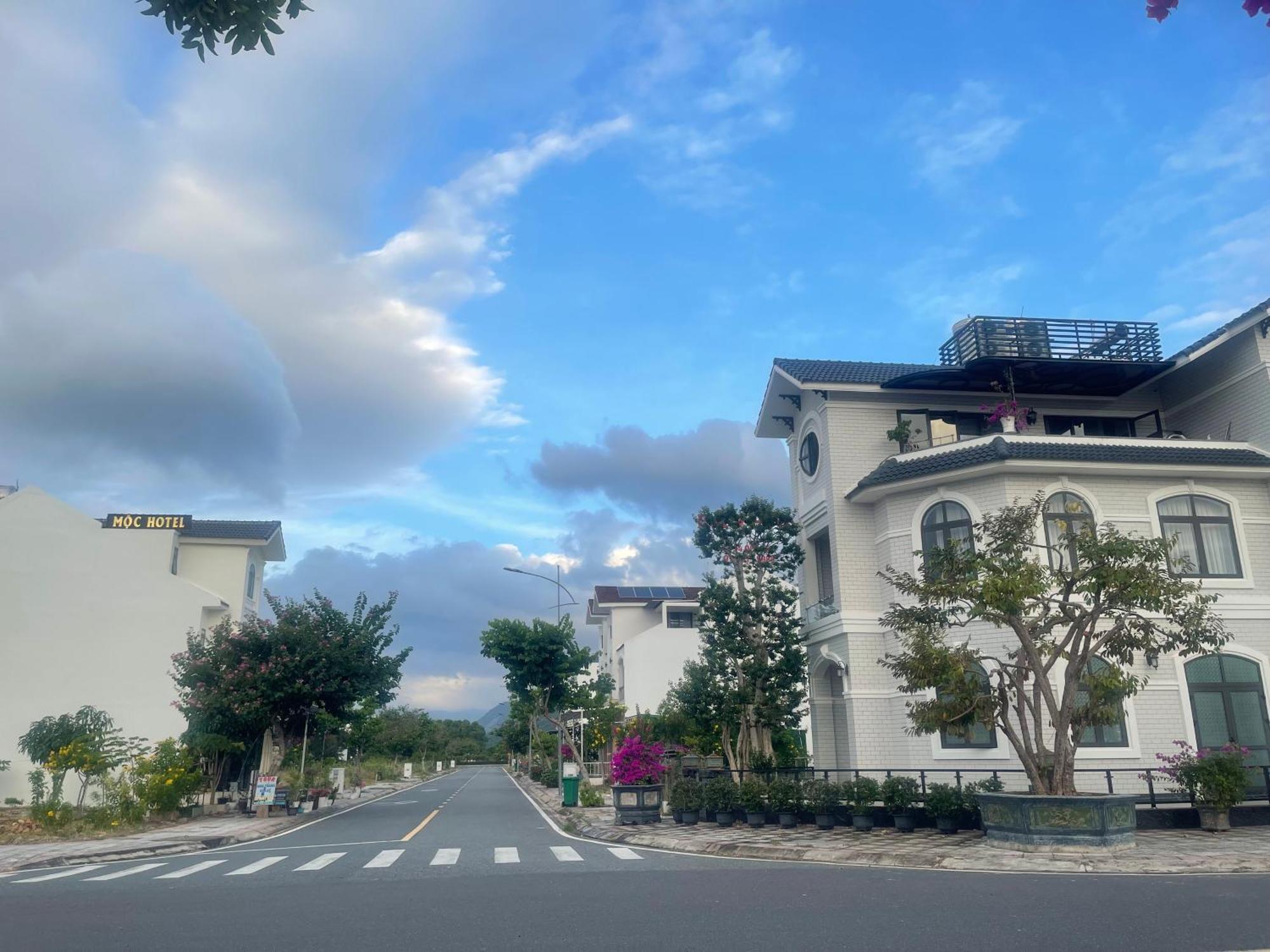 Moc Homestay- Near Bai Dai Beach Cam Lam Exterior photo